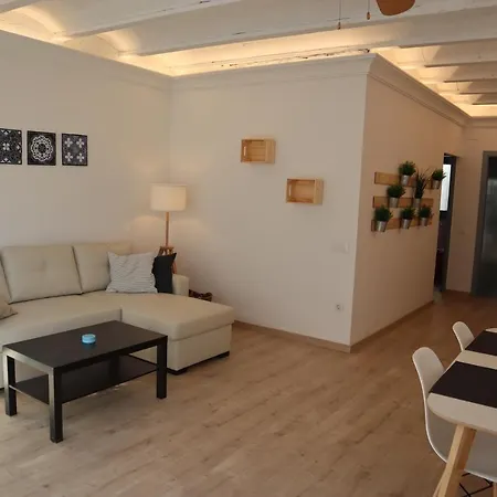 Διαμέρισμα Cosy Flat Next To The !
