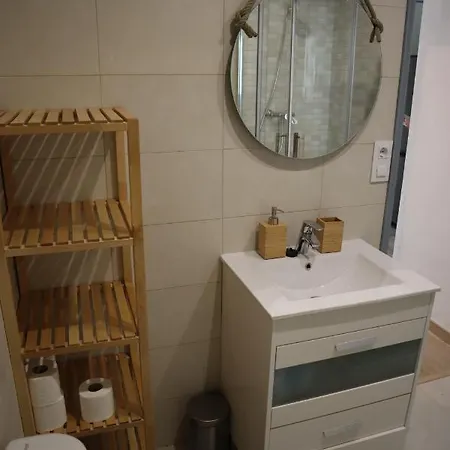 Διαμέρισμα Cosy Flat Next To The ! Καλέλα
